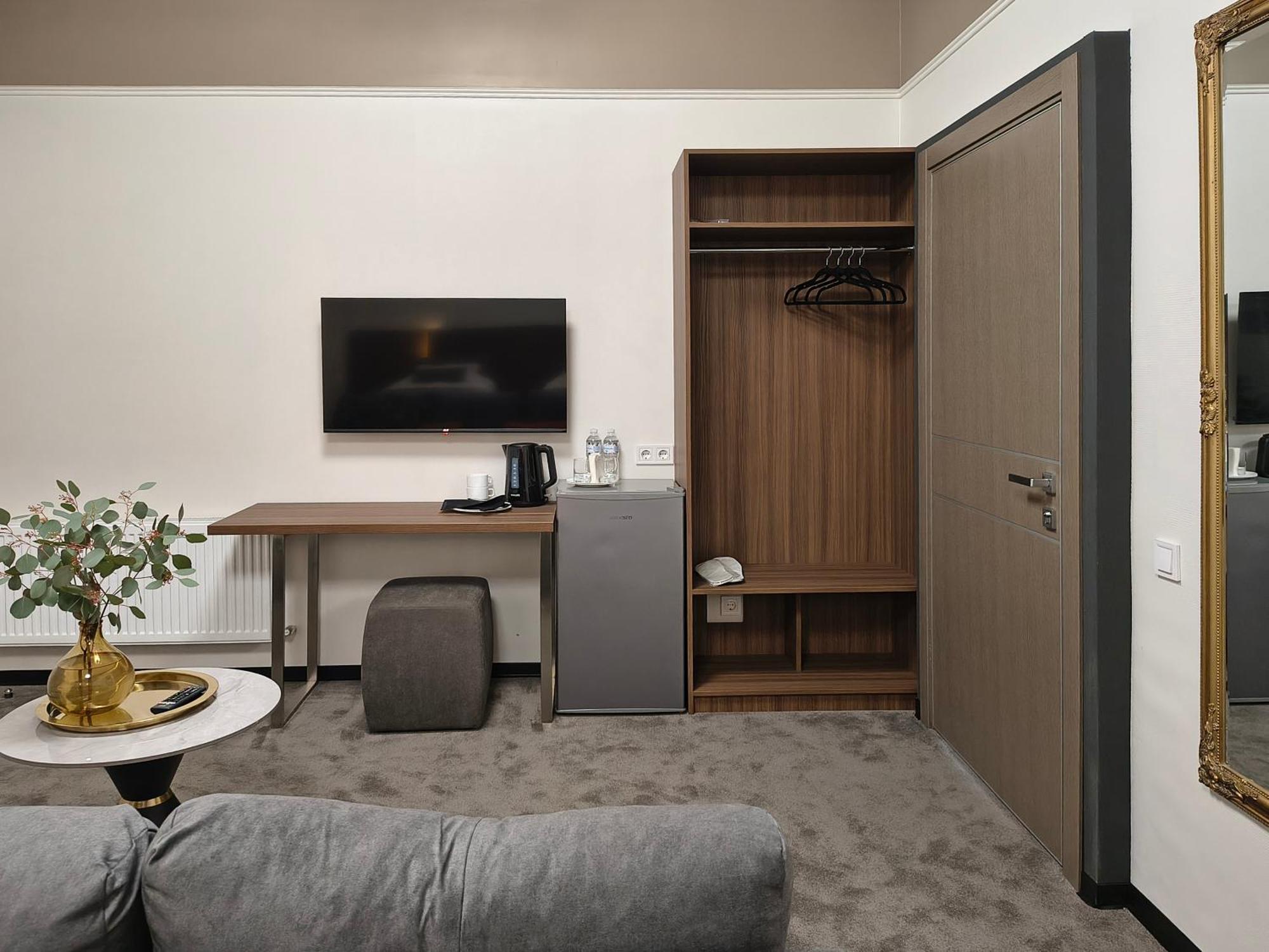 Mini Hotel On Brovarskaya ブロヴァルィー エクステリア 写真